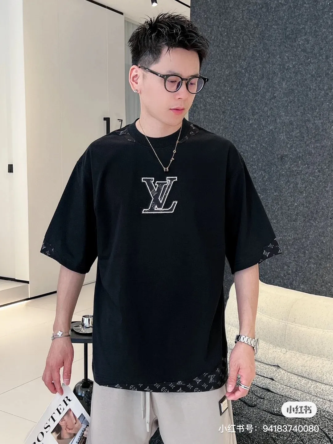 Louis Vuitton/Louis Vuitton leather logo embroidered short sleeves